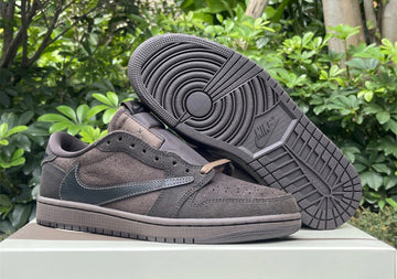Travis Scott x Air Jordan 1 Retro Low OG SP “Velvet Brown”